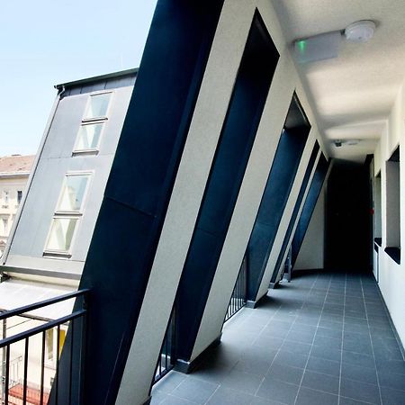 Premium Apartment By Hi5 - Penthouse Studio + Rooftop 布达佩斯 外观 照片